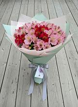 Букет цветов из:  Альстромерии во Владивостоке