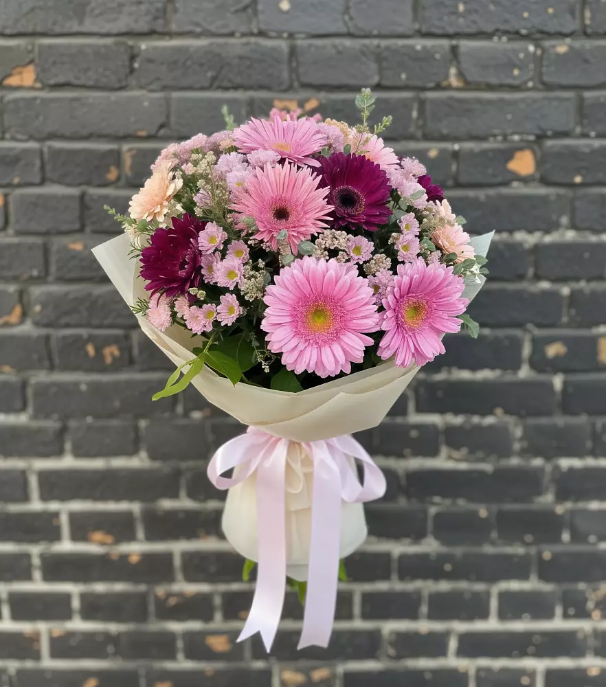 Букет цветов из: Герберы и Хризантемы во Владивостоке