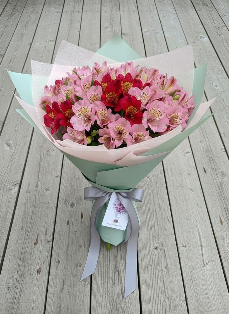 Букет цветов из: Альстромерии во Владивостоке