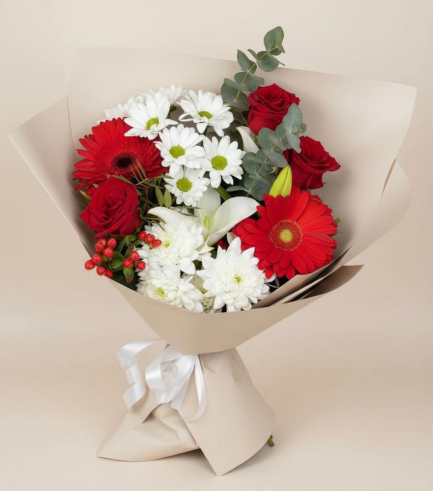 Букет поцелуй лета во Владивостоке Букет цветов из: Розы, Хризантемы, Герберы и Лилии во Владивостоке