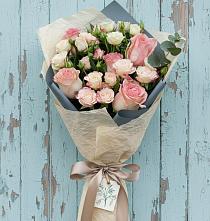 Букет нежный и розовый во Владивостоке Букет цветов из:  Розы во Владивостоке