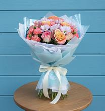 Букет Счастливые мгновение во Владивостоке Букет цветов из:  Хризантемы и Розы во Владивостоке