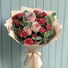 Букет цветов из:  Гвоздики и Розы #REPLACE_PRED# Владивостоке